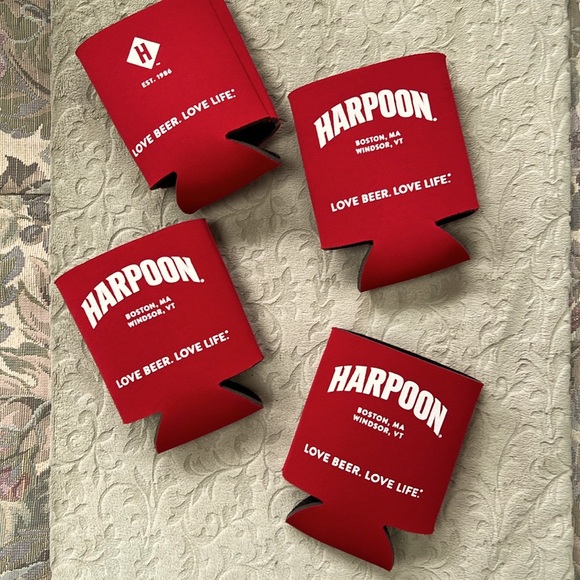 Harpoon Brewery Beer Koozie Can Bottle Cooler - 4 Total Red 12oz Collapsible NEW - Picture 2 of 3